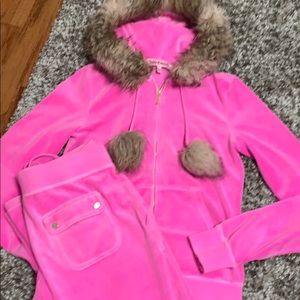 Juicy Couture 💕PINK💕Velour Jogging Set